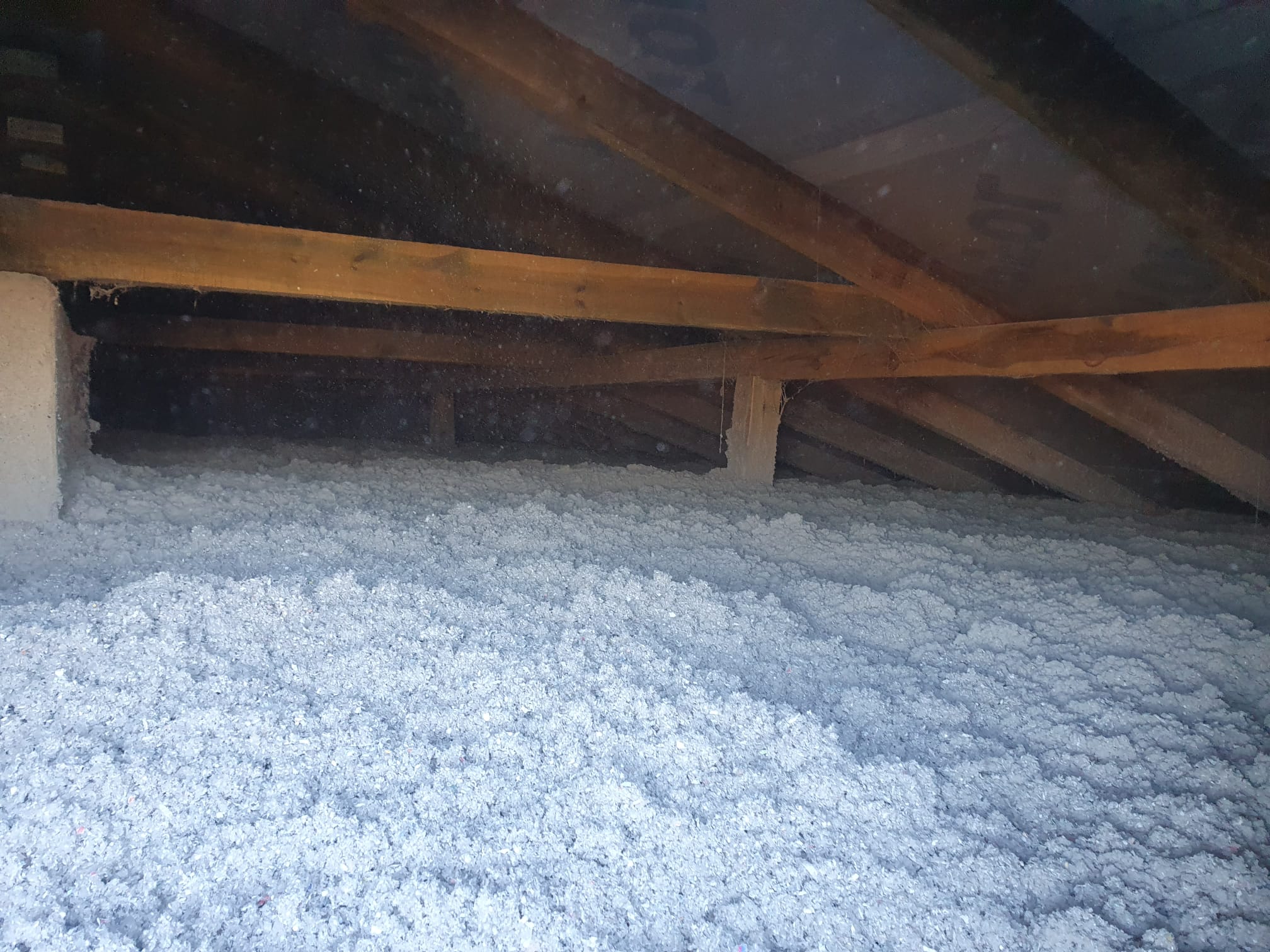 Strop Izolacja celulozą